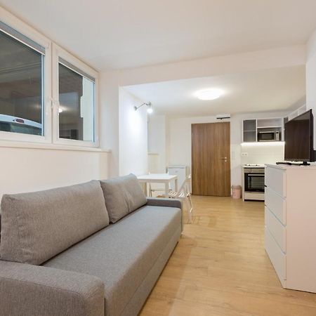 Minimalist Styled Tiny Ap @New York Cafe Apartment Budapest Exterior photo