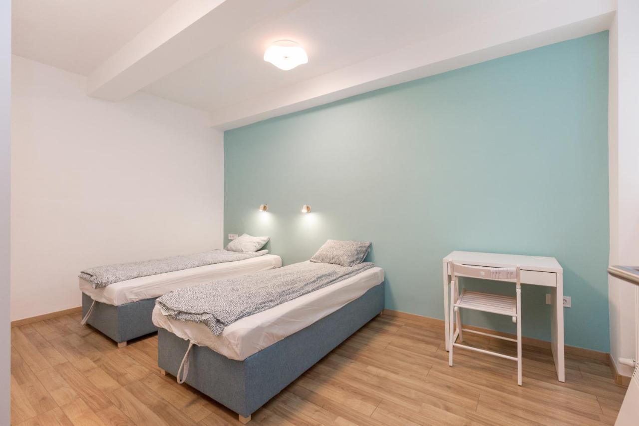 Minimalist Styled Tiny Ap @New York Cafe Apartment Budapest Exterior photo